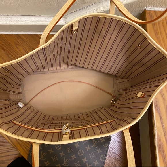 Louis Vuitton Brown Monogram Tote with Natural Vachetta Trim - Picture 6 of 13